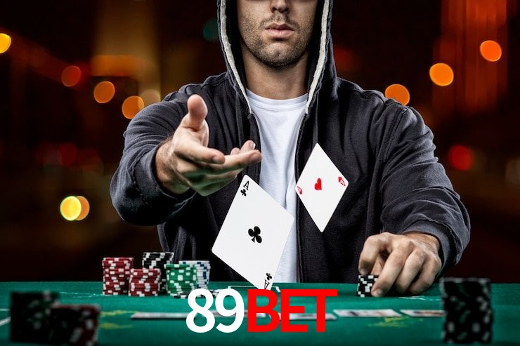 Comparação APP mobile vs versão web da 89bet